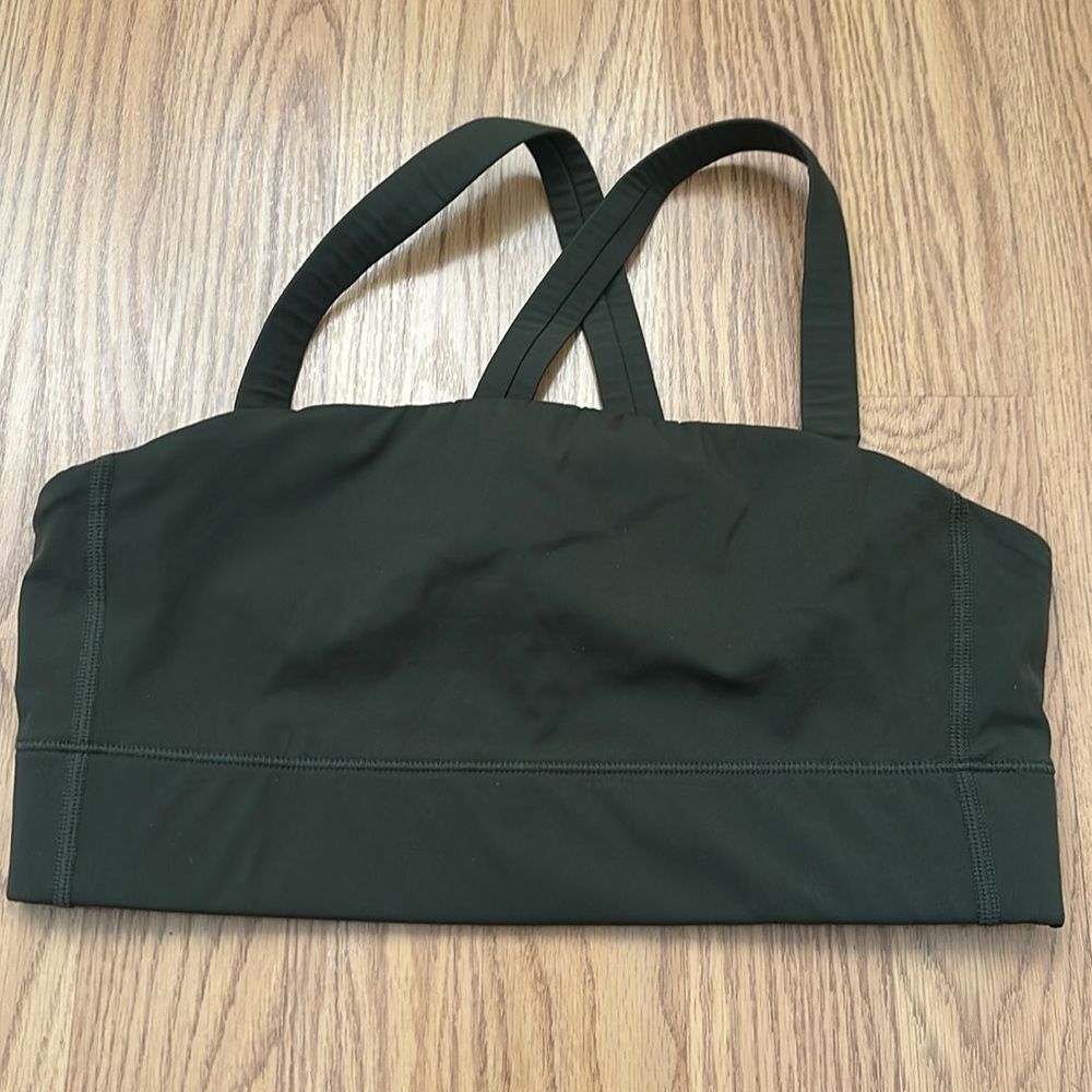 Everlane Sports Bra in Green size Small